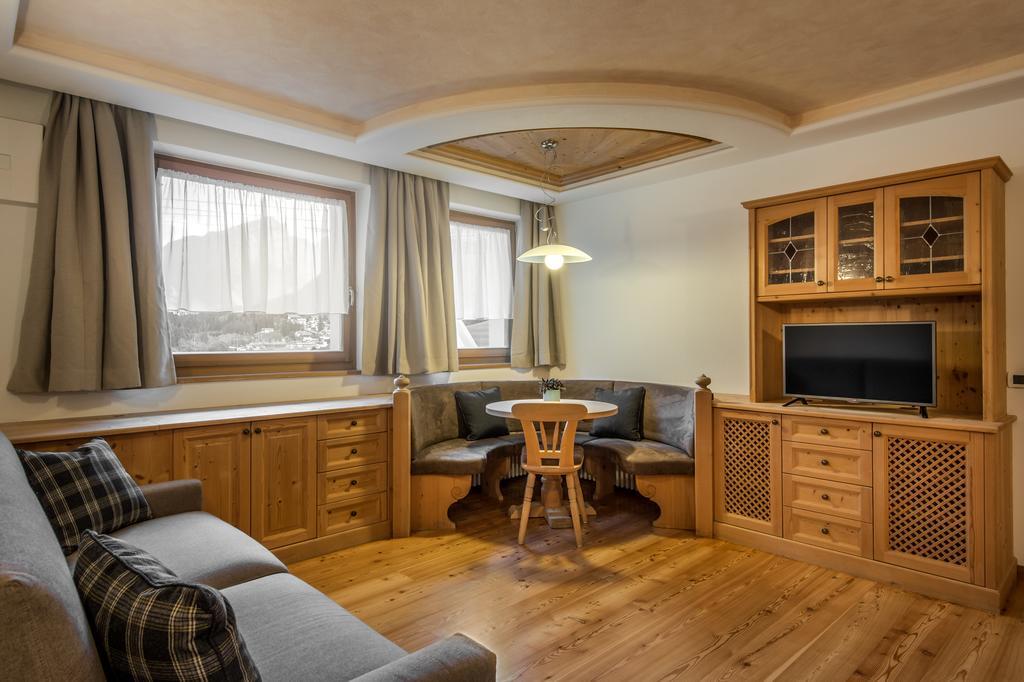 לה וילה Chalet Prades Dolomiti Lodges חדר תמונה